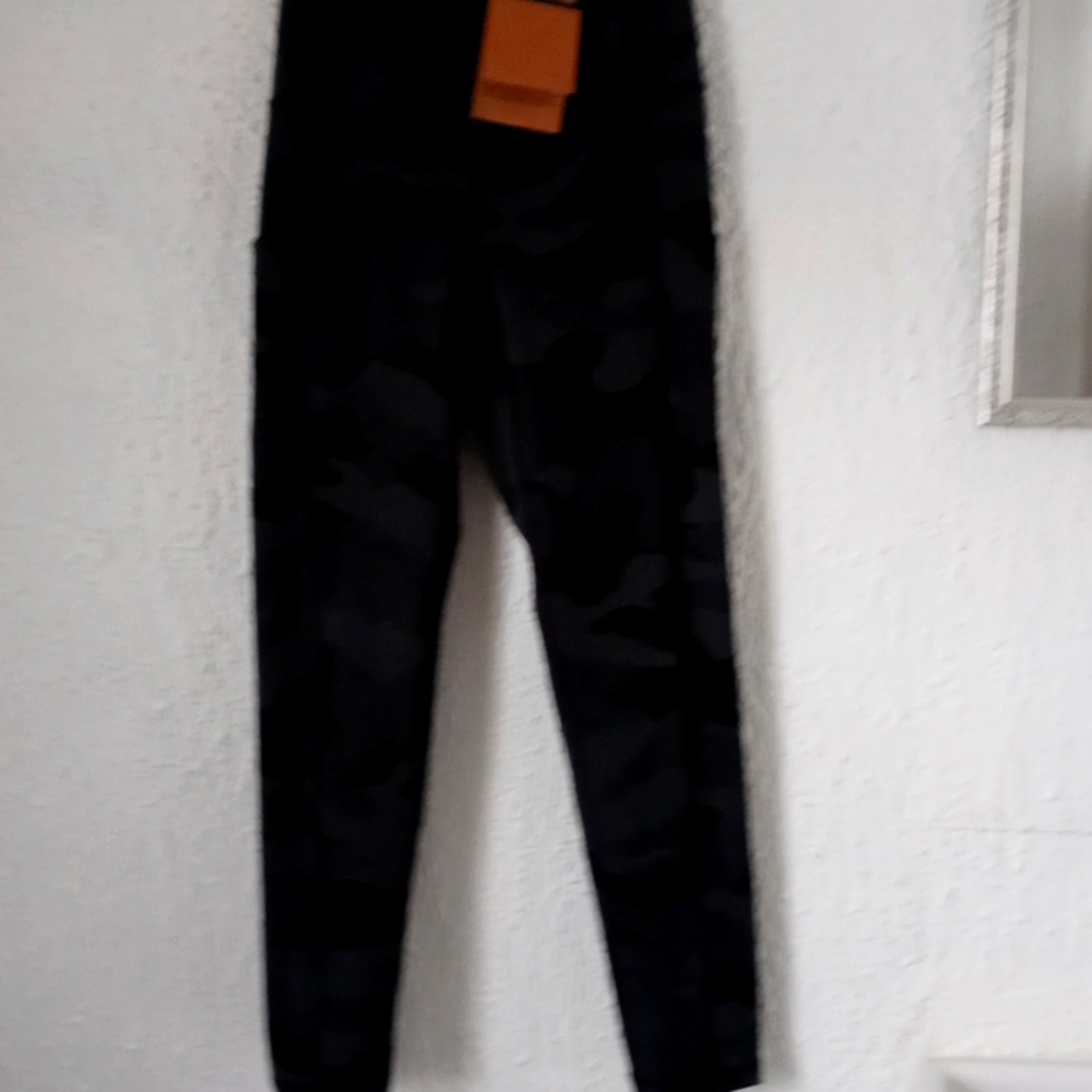 North Face camo leggings